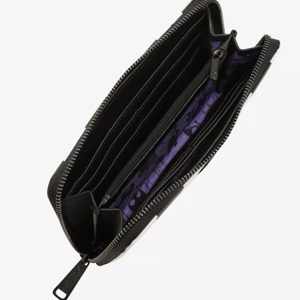 Hot Topic Loungefly Nightmare Before Christmas Striped Crossbody and Wallet - Picture 9 of 9